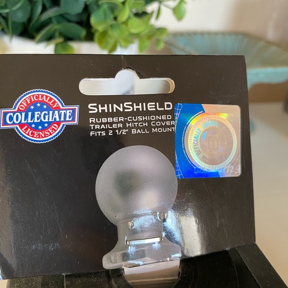 University Of South Carolina Cushioned Trailer Hitch Cover NEW 2.5" Ball mount - Picture 2 of 8